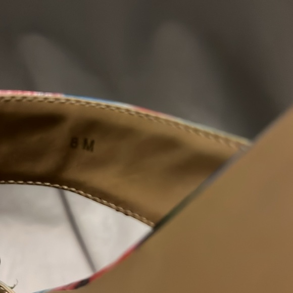 VANELi Sandals- Size 8M- multi color - Picture 6 of 7